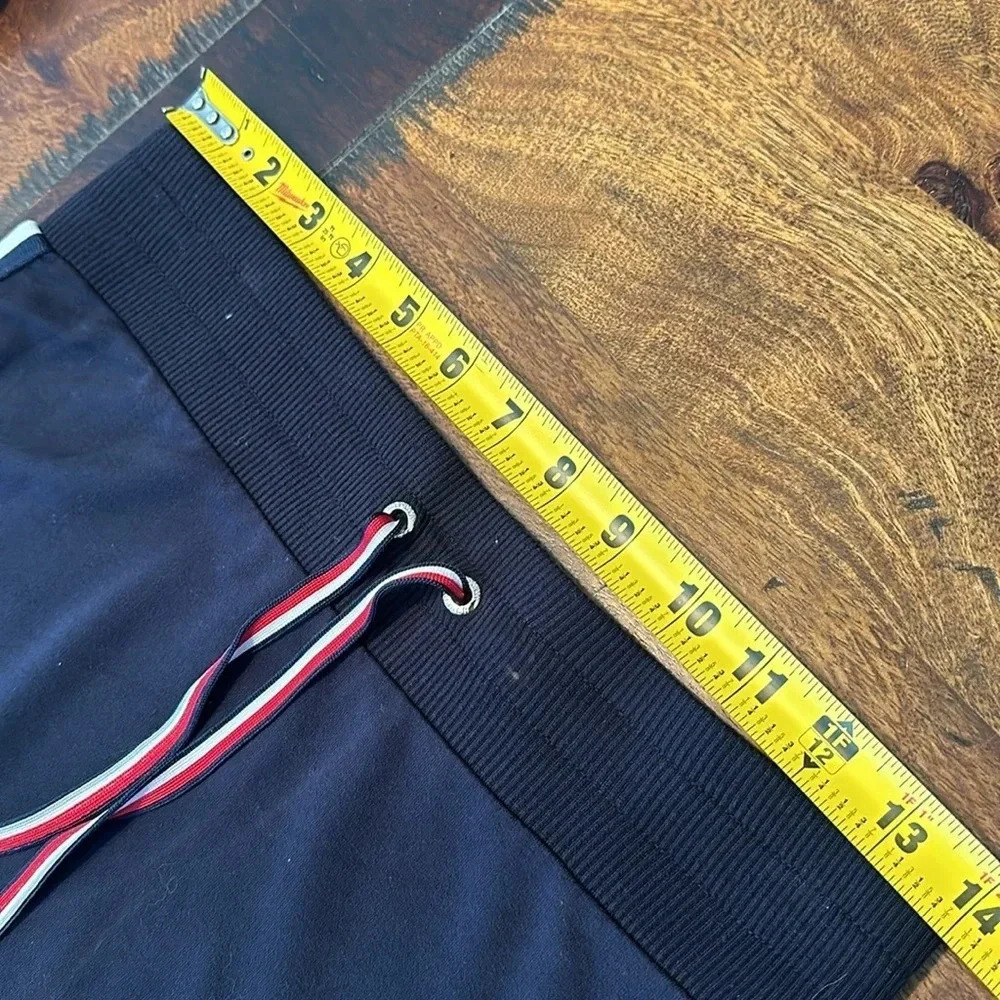 Tommy Hilfiger jersey skirt Size S/ch Free with bundle of 2+ items! - Picture 2 of 5
